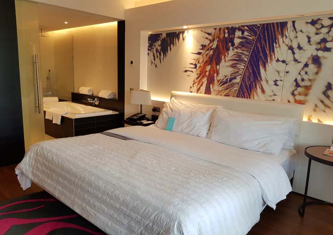 The suites have a colourful and tasteful decor.