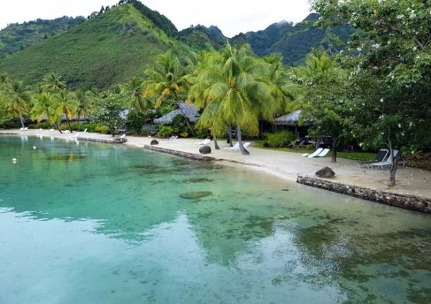 5 BEST HOTELS in TAHITI