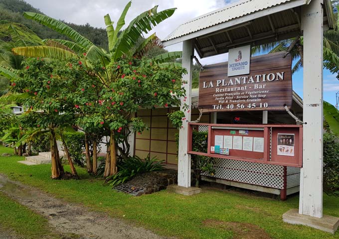 Stylish La Plantation restaurant offers good French and Tahitian food.