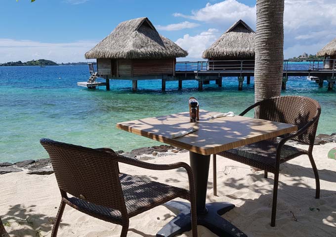 Hôtel Maitai Polynesia Bora Bora has sandy areas overlooking the bay and overwater bungalows.
