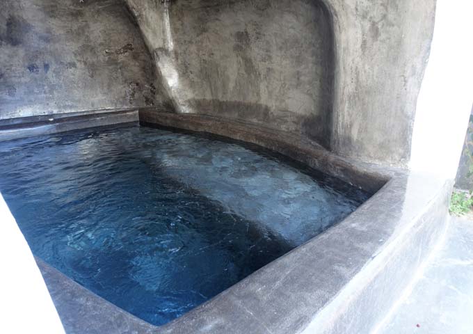 The cave plunge pool offers good shade.