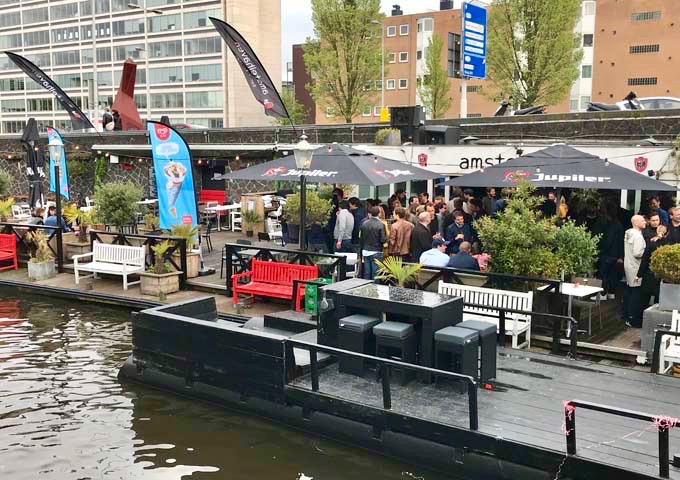 Amstelhaven is known for its riverside location and beer.