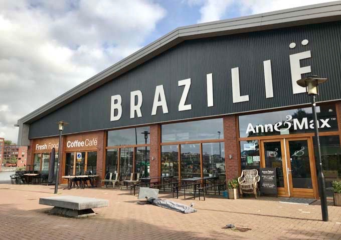 Anne & Max is popular for its vegetarian fare during breakfast and lunch.
