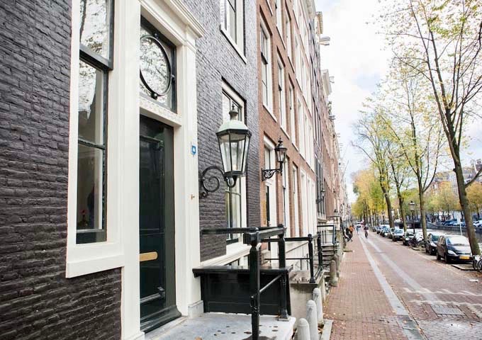 Review of Mokum Suites on Herengracht Street, Amsterdam.