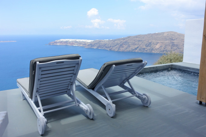 The best caldera views in the hotel are from the Pool Suite.