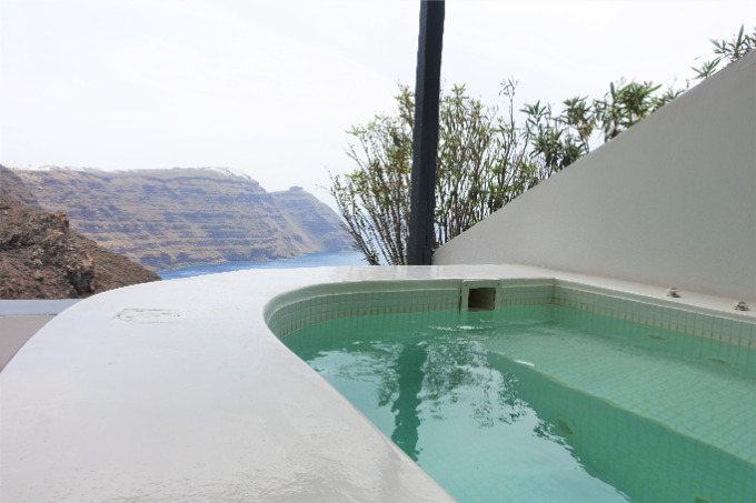 The outdoor jacuzzi offers great views of the caldera and Skaros Rock.