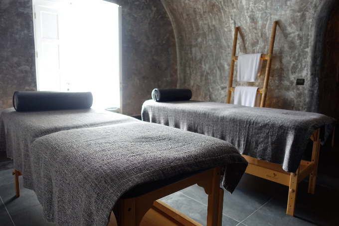 The volcanic spa suite is hand scuplted in a cave.