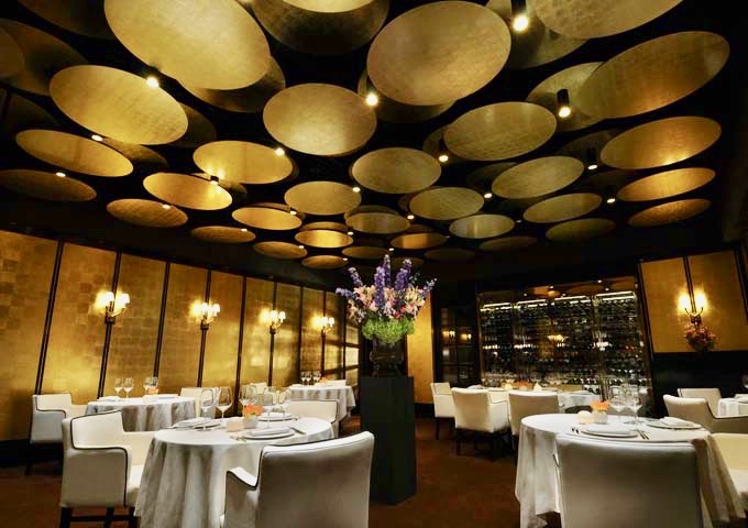 Onsite restaurant Bord'Eau is Michelin-starred, and known for its experimental cuisine.