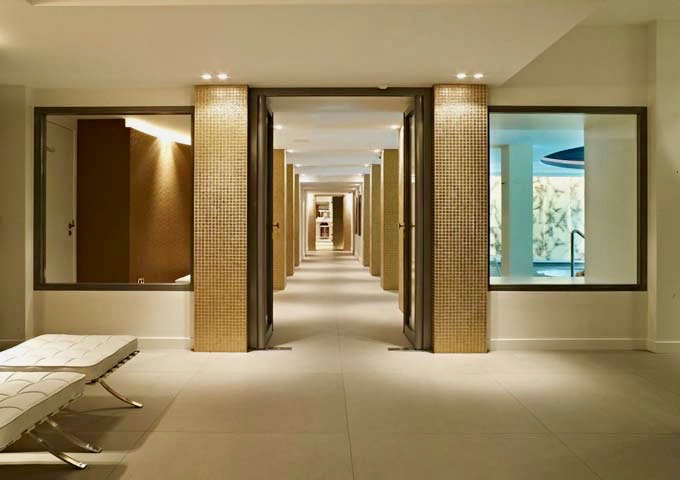 The Spa by Skins Institute offers a Turkish steam bath and infra-red sauna.