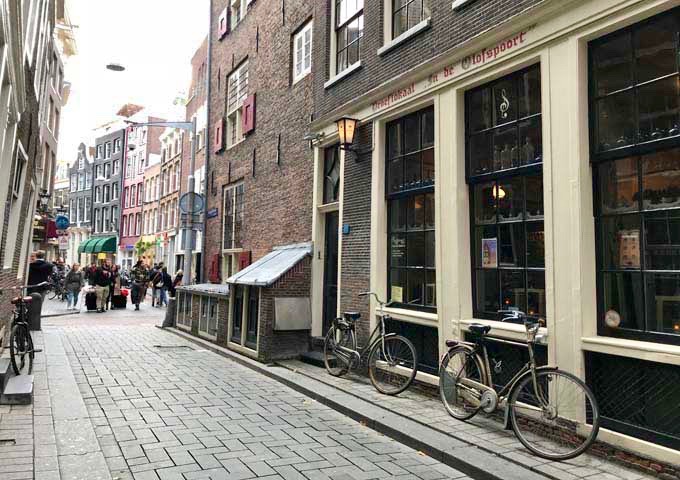 In De Olofspoort is very popular for jenever tasting.
