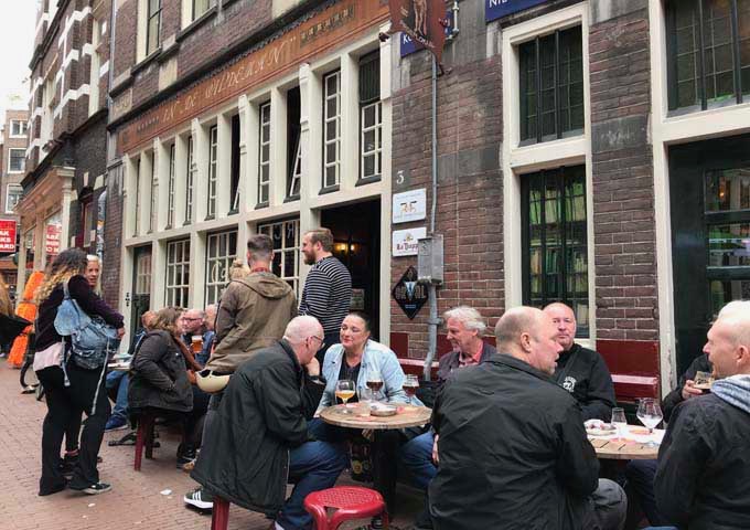 In De Wildeman specializes in Dutch and Belgian beers.