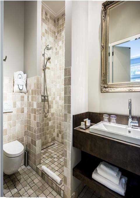 Luxury and Superior Luxury Suites feature power showers.