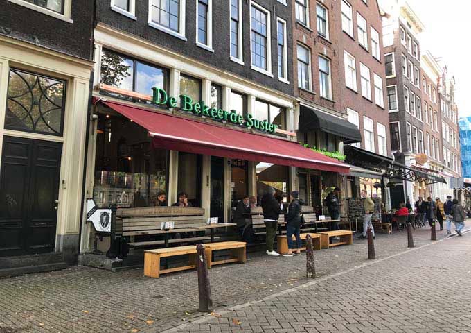 De Bekeerde Suster brewery offers 4 of its own brews on tap.