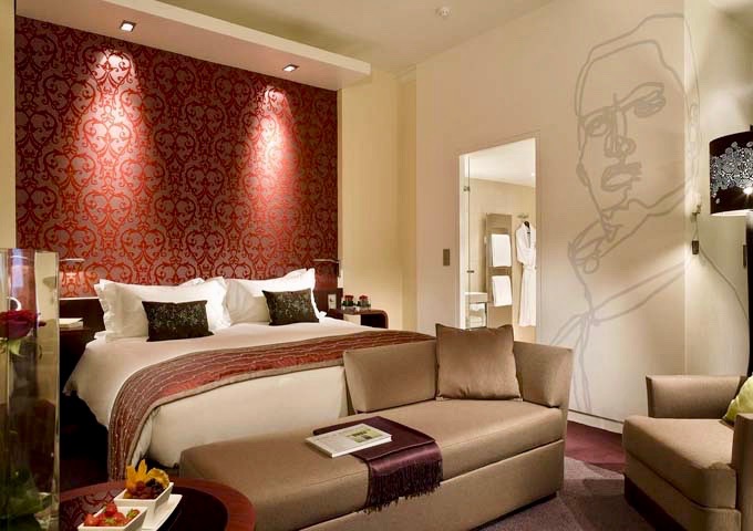 Junior Suites boast of a Bose sound system and a separate lounge area.