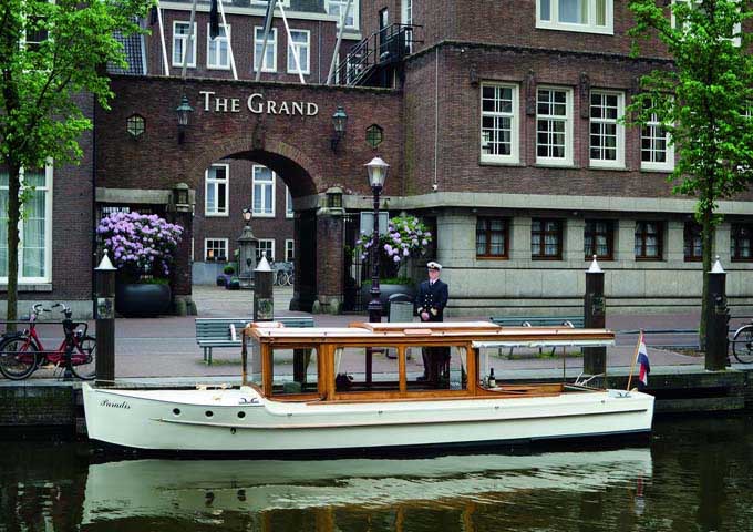 The hotel offers private canal cruises in its classic saloon boat.