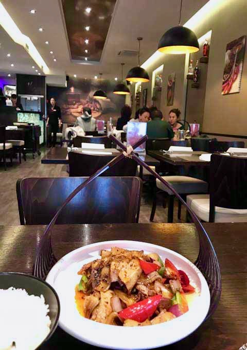 FuLu Mandarijn offers authentic Sichuan and Cantonese dishes.