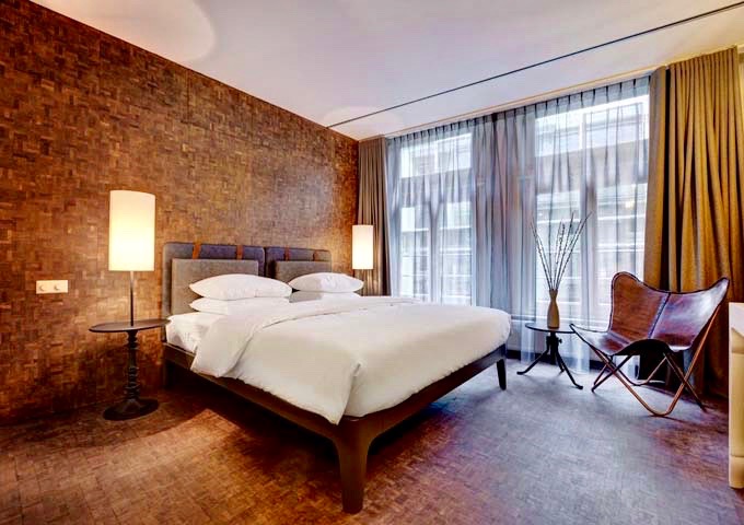 V Comfort rooms have modern amenities, but the street-facing rooms can be noisy.