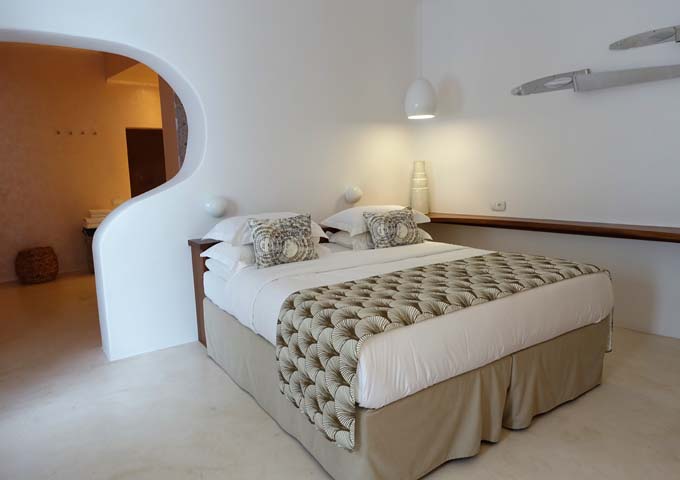 The villa's second bedroom has a king bed which can be split into 2 singles.
