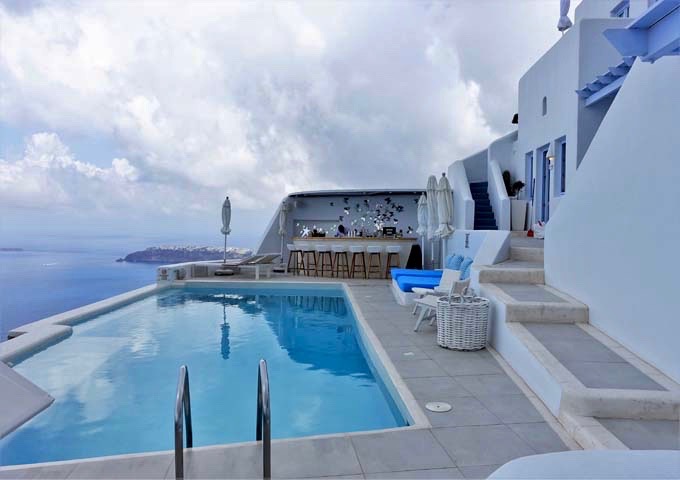 The main pool with adjoining bar is usually not crowded.