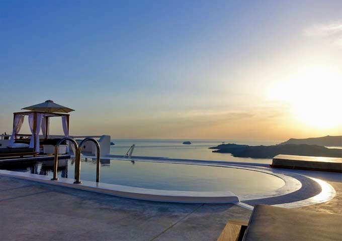 Review of Celestia Grand Suites in Santorini.