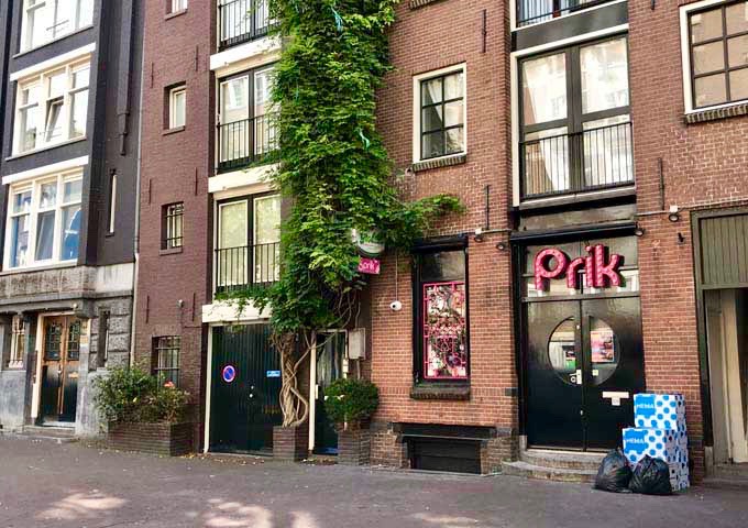 Bar Prik is a popular gay club on Nieuwezijds Voorburgwal.
