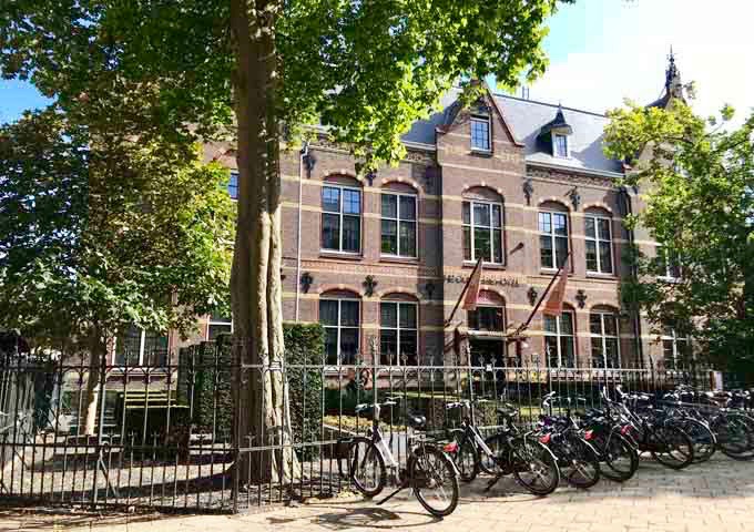 Review of The College Hotel in Amsterdam.