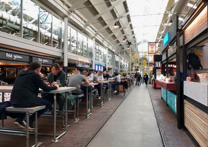 Food Hallen is the Netherlands' first indoor gourmet food market.
