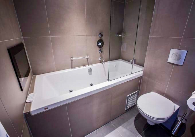 Executive rooms are up feature jacuzzi tubs.
