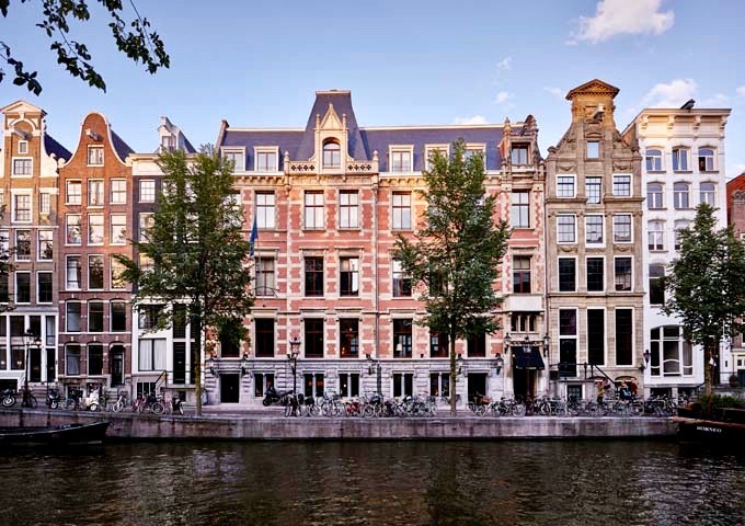 Review of The Hoxton Hotel in Amsterdam.