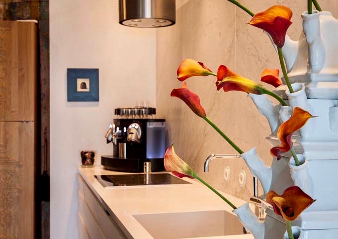 All rooms feature fresh flowers and espresso makers.