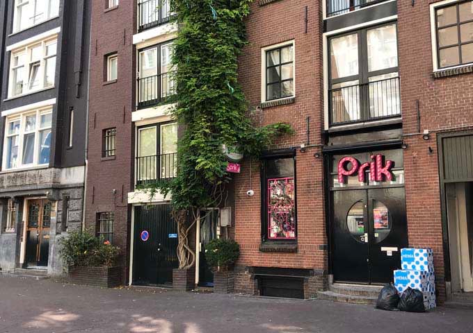 Bar Prik is a popular gay club on Nieuwezijds Voorburgwal.