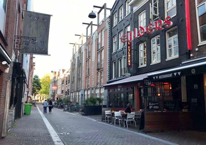 Café Eijlders is a local institution known for its beer and poetry readings.