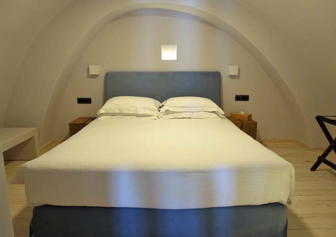 The second bedroom too features traditional Cycladic architecture.