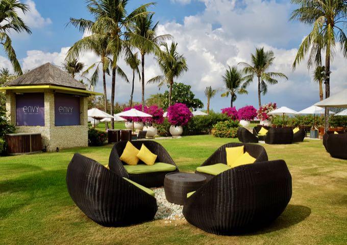 ENVY Restaurant has garden-seating.