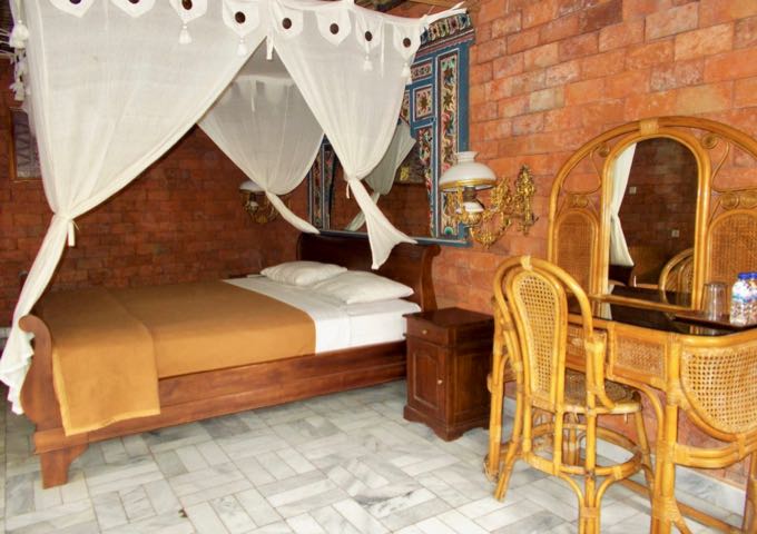 The cottages have a rustic and traditional design.