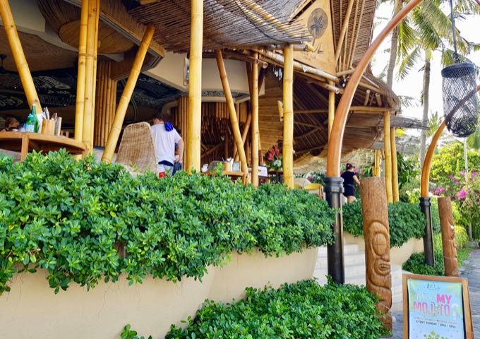 The Azul Beach Club has an excellent traditional design.