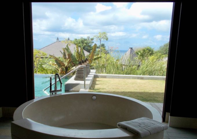 Some villas feature a jacuzzi with ocean views.