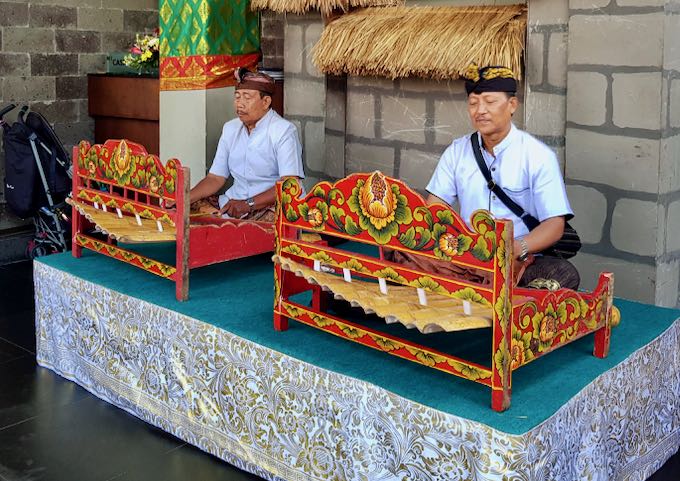 Guests are entertained with live gamelan music often.