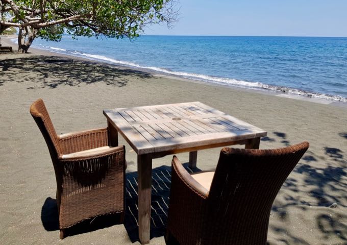 The bistro even offers tables on the sand.