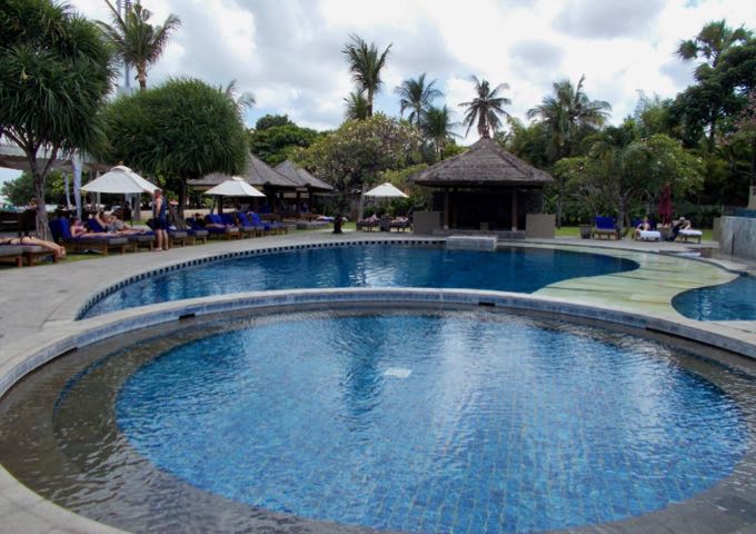 Review of Bali Niksoma Boutique Beach Resort in Bali.