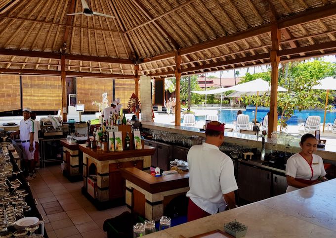 The Chess Beachfront Bar has a wide selection of drinks and light meals.