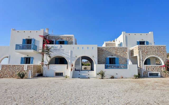 Blue Harmony Apartments in Naxos