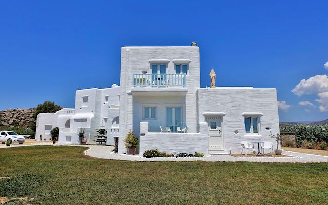 Naxos Island Escape Hotel in Naxos
