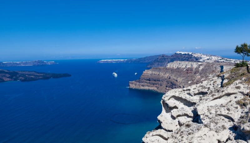 Santorini Point of Interest: Looking north towards Skaros Rock and Oia.