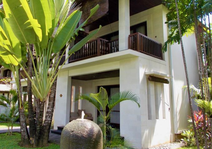 The secluded suites are surrounded by lush greenery.