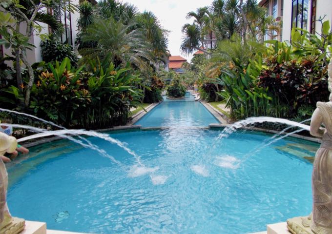 Review of Prime Plaza Hotel in Sanur, Bali.