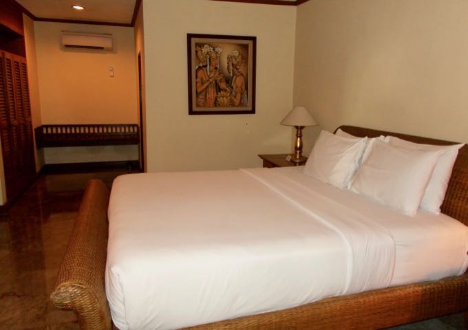 The spacious bungalows feature lovely Balinese art.