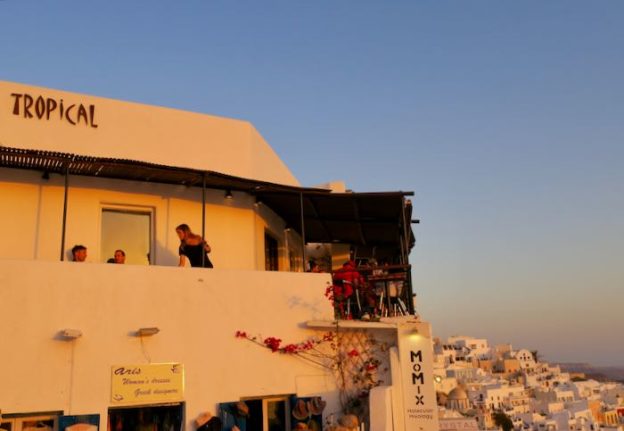 16 Best Bars & Clubs in Santorini - Dancing, Nightlife, Sunset Views