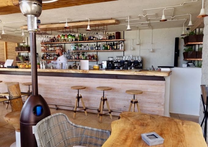 The bar and lounge serves excellent drinks and casual meals.