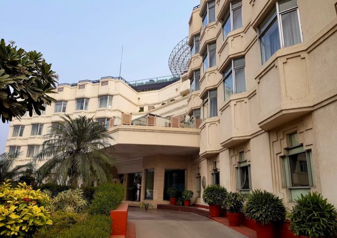 HOWARD PLAZA THE FERN in Agra - Hotel Review with Photos